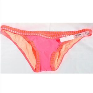 NWT Victoria Secret Neon Pink Medium Bikini Bottom Orig $44.🔥🔥